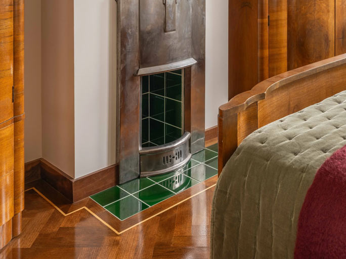 Fireplace border frame detailing in the rear and front bedrooms #CraftedForLife