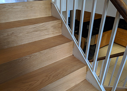The stringer on these stairs conceals the step’s profile